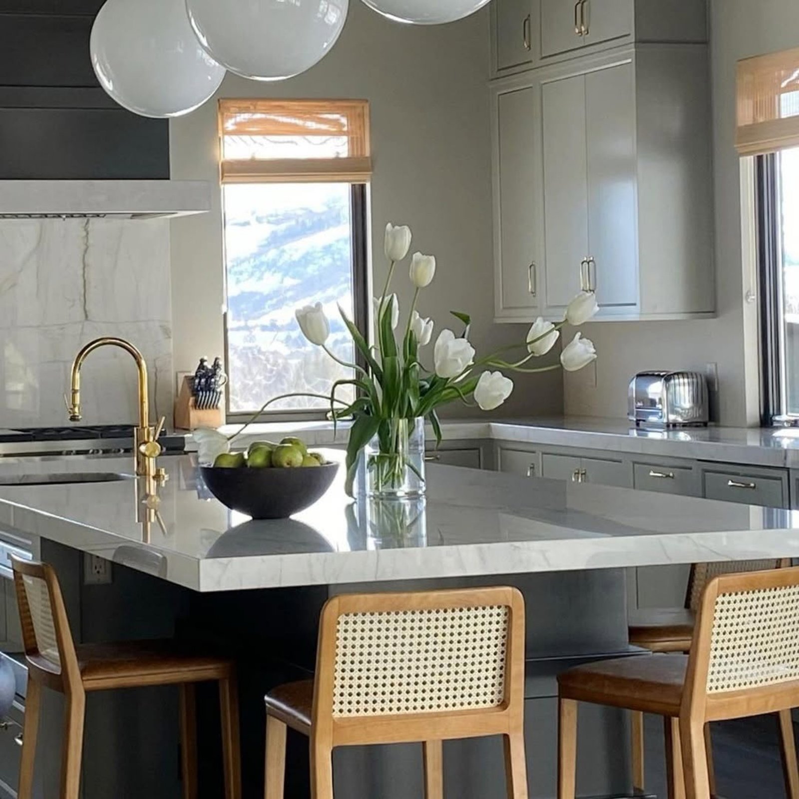 B11 Snapinsta.app_447972659_18439798960013527_212135950389191685_n_1080-topaz-high fidelity v2-1x