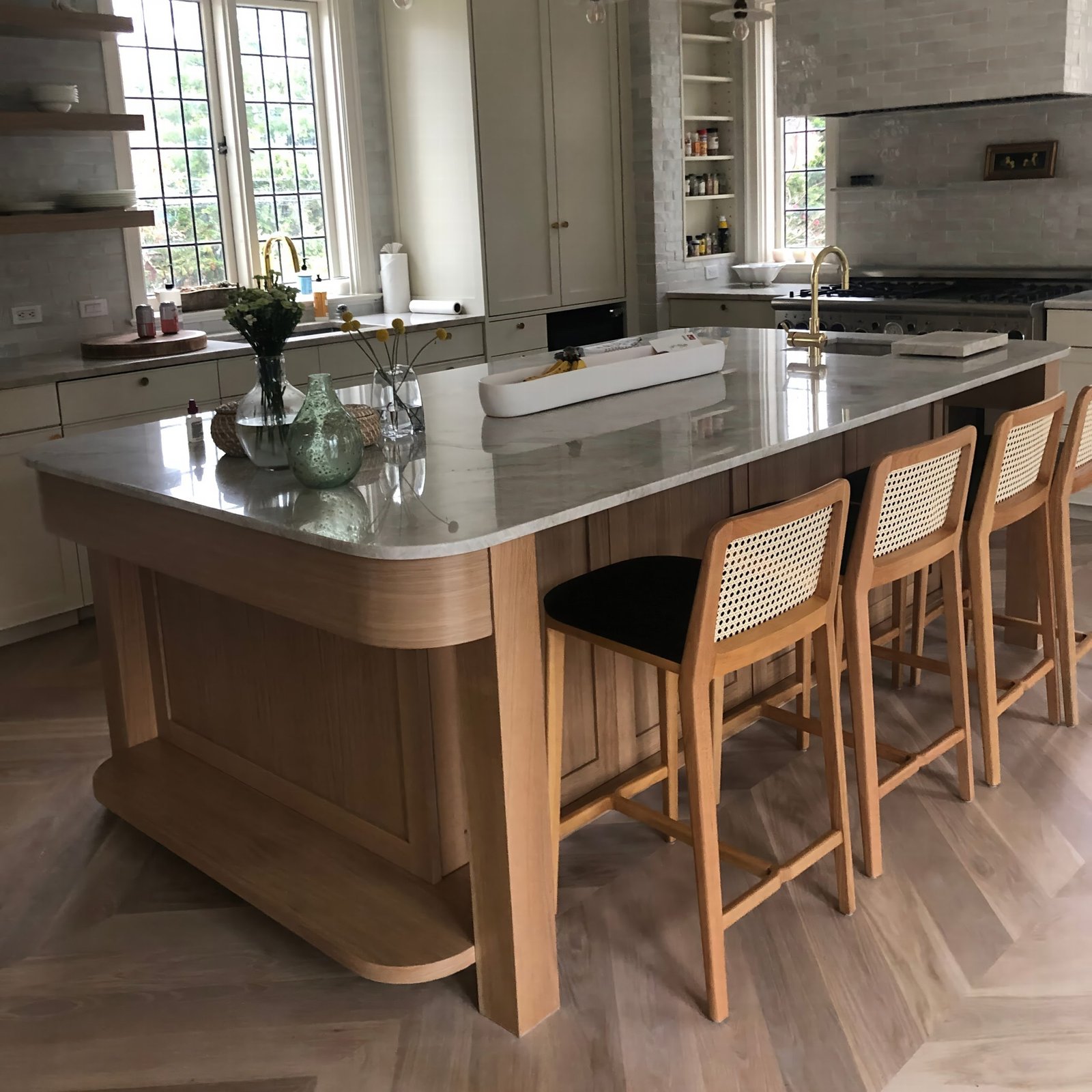 B12 mobilejpegupload-4FFEECF63B2C41B6853AE5E0E50C1817-topaz-high fidelity v2-1x